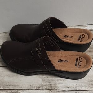 Clarks Women's Brown Slip-On Loafers